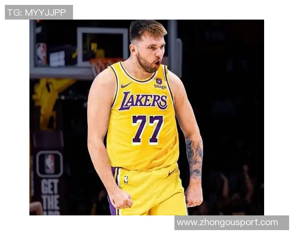 湖人自媒体调侃独行侠垫底西部引发热议球迷纷纷发声