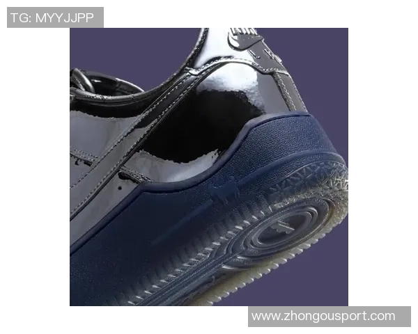 詹姆斯专属AF1即将发售超大皇冠Logo设计引发球迷热议