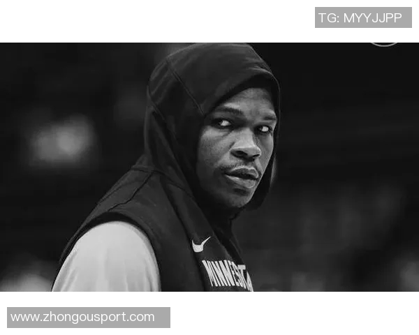 爱德华兹表现平平大胜无碍仅得13分4篮板3助攻2抢断