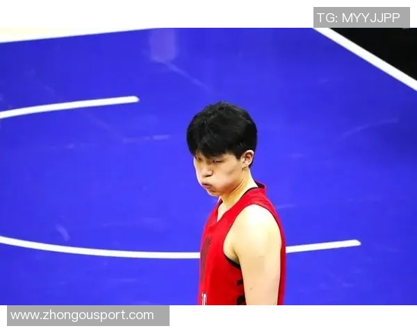 杨瀚森在G联盟比赛中表现出色节奏掌控力强未显疲态 杨瀚森在G联盟比赛中表现出色节奏掌控力强未显疲态